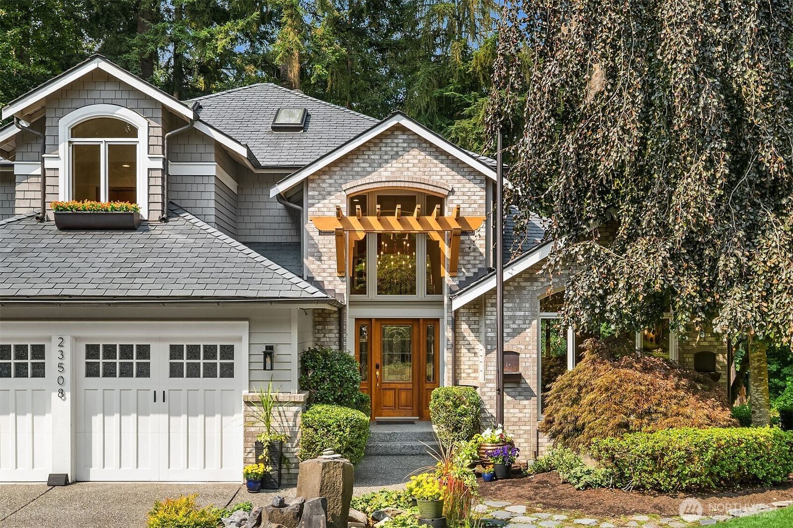 Property Photo: 23508 53rd Avenue SE WA 98021