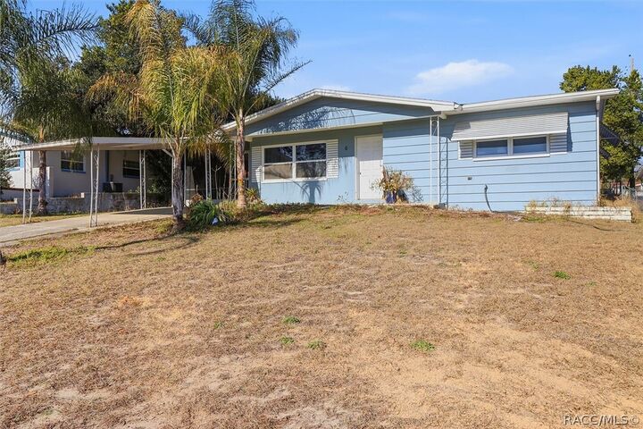 Property Photo: 6 N Osceola Street FL 34465