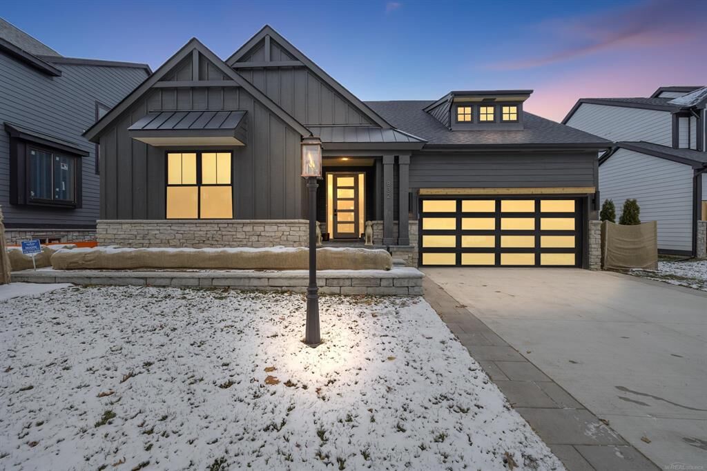 Property Photo:  42451 Magnolia Drive  MI 48314 
