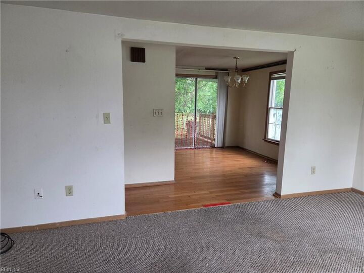 Property Photo:  77 Fulton St  VA 23663 