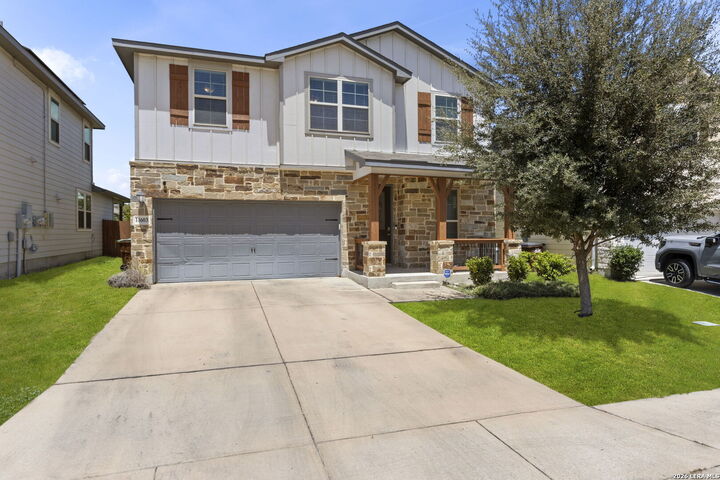 Property Photo:  11603 Troubadour Trl  TX 78245 