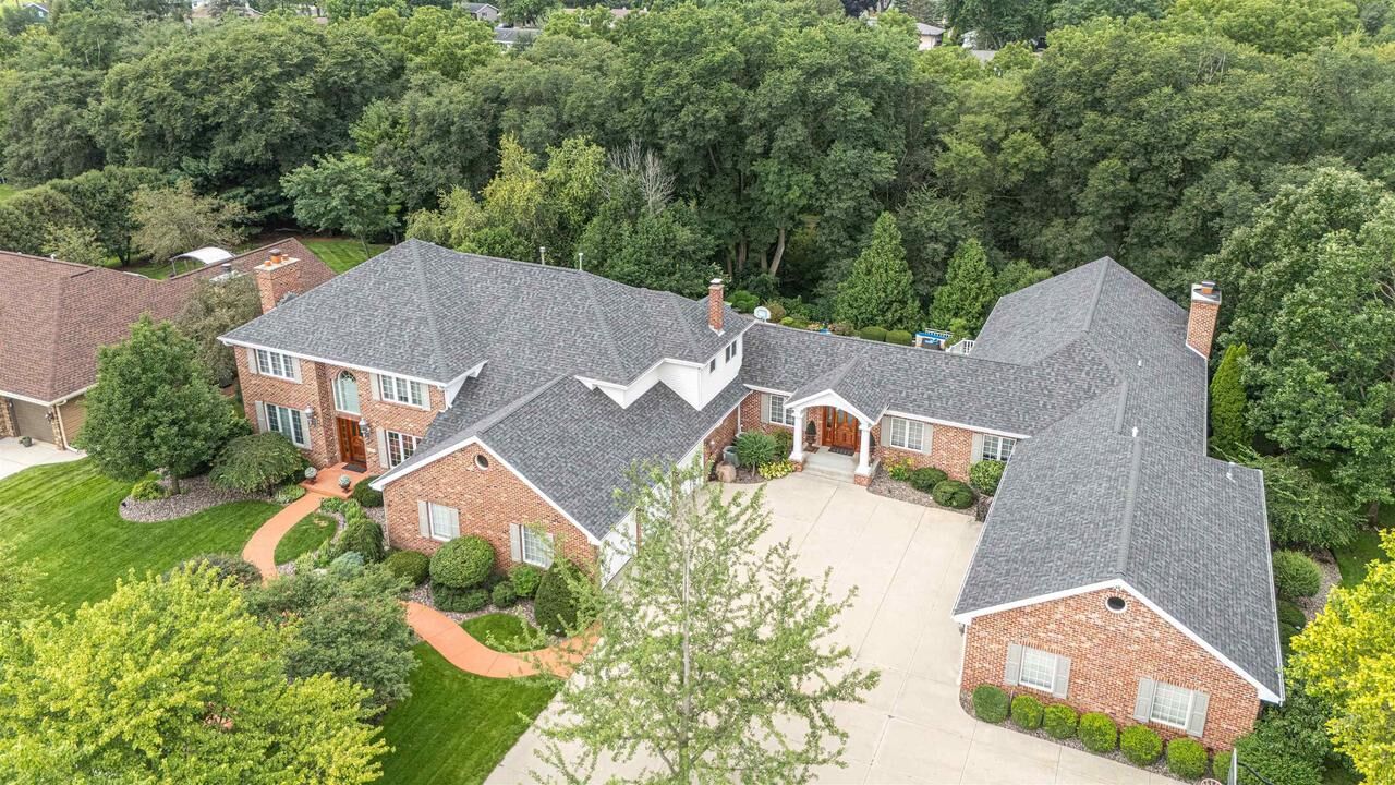 Property Photo: 903 Thornecrest Drive WI 53546