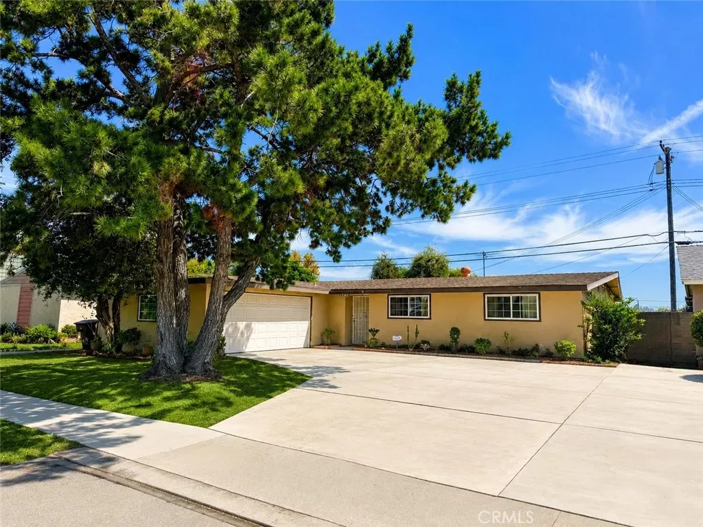 Property Photo: 13342 Greentree CA 92840