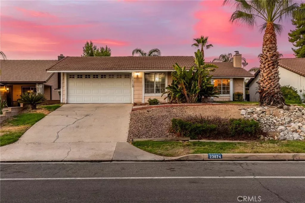 Property Photo:  23874 Canyon Lake North  CA 92587 