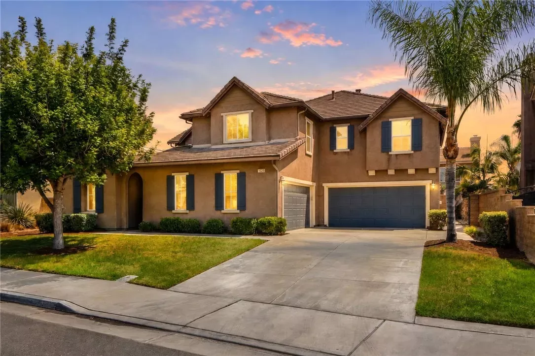 Property Photo:  7908 Saddletree Court  CA 92880 