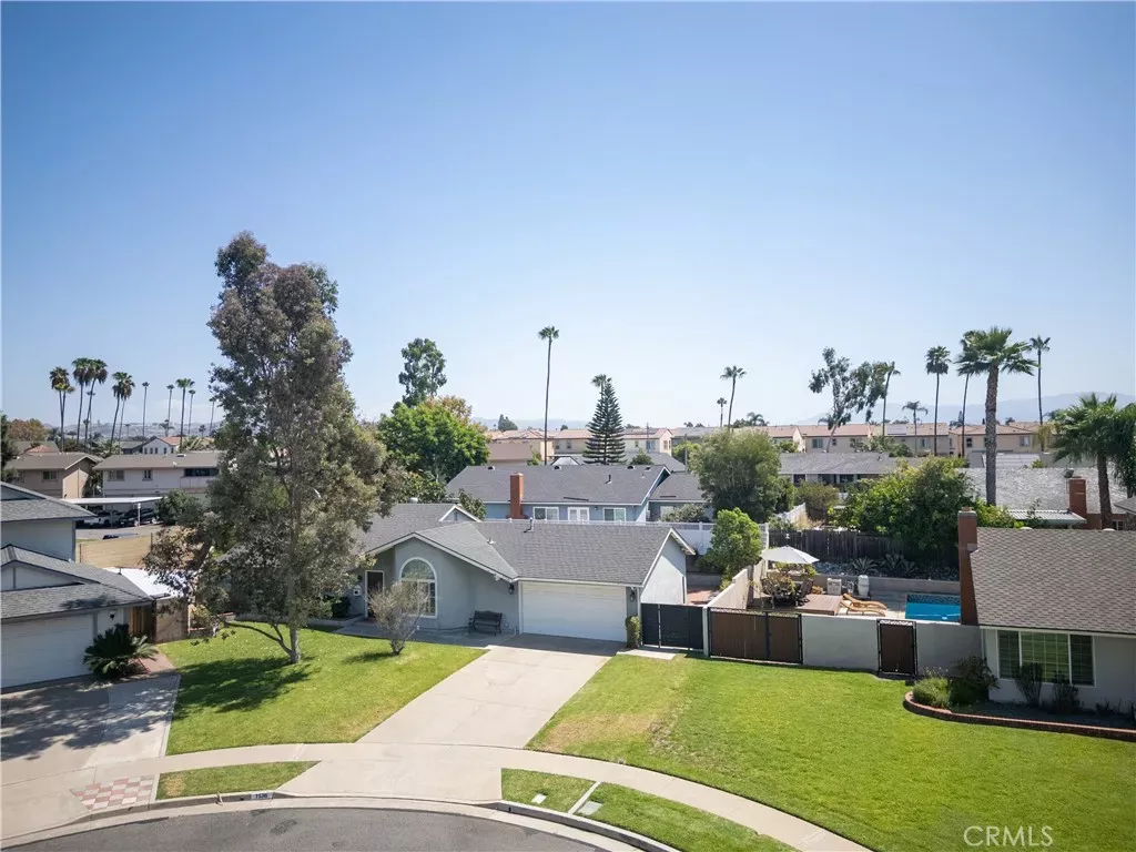 Property Photo:  1136 Nottingham Way  CA 92870 