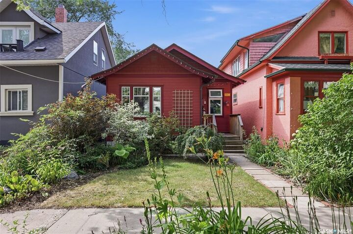 919 6th Avenue N — photo 1