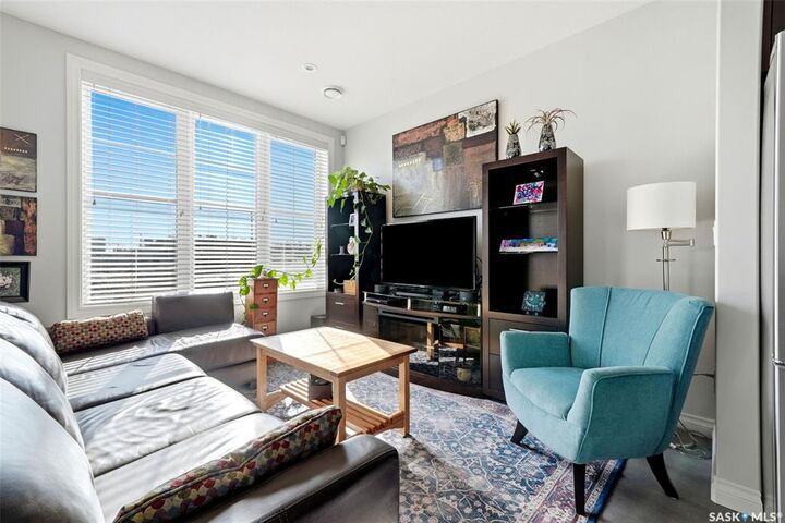 Property Photo:  1715 Badham Boulevard 206  SK S4P 0L9 