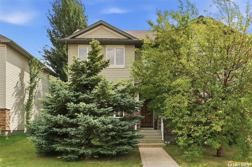 Property Photo: 150 Lynd Crescent SK S7T 0G9