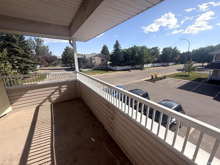 Property Photo:  3287 Woodhams Drive  SK S4V 3A2 