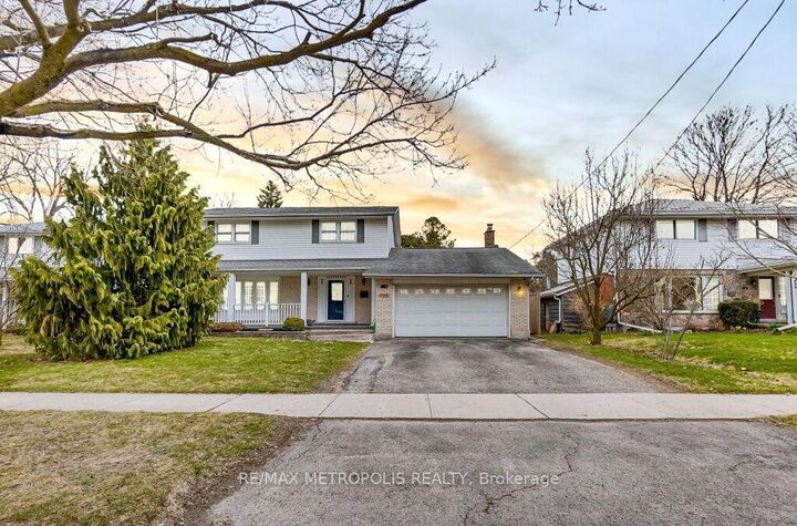 Property Photo:  100 Warren Road  ON N2M 4T4 