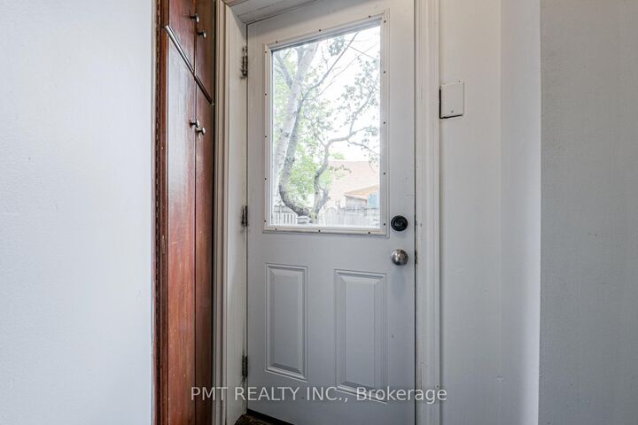 Property Photo:  2045 Davenport Road Upper  ON M6N 1C5 