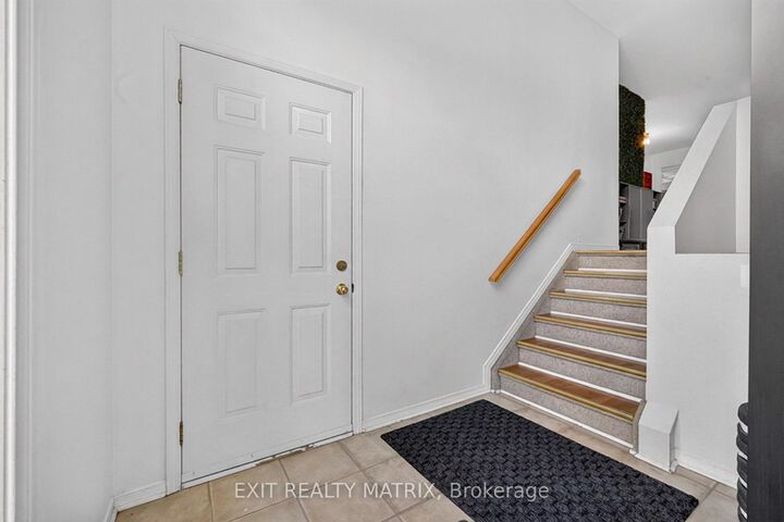 Property Photo: 239 Stiver Street ON K4R 1G9