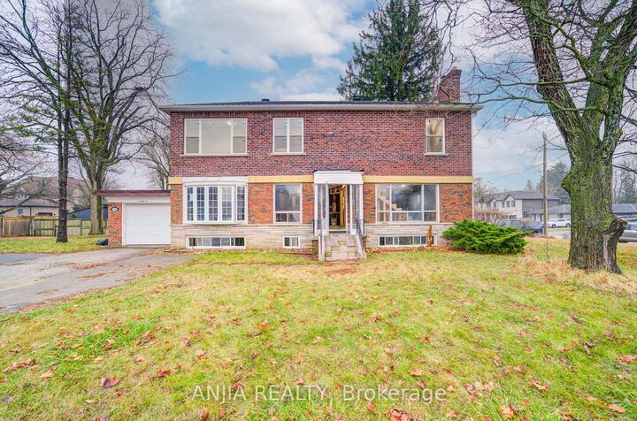 27 Jonquil Crescent — photo 1