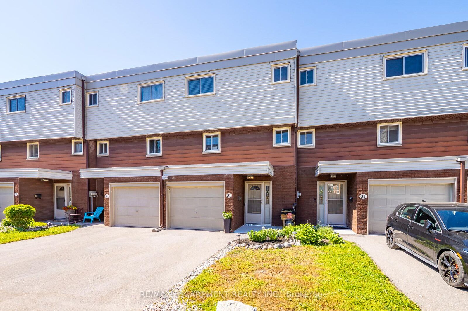 Property Photo: 23 Watsons Lane 31 ON L9H 5G9