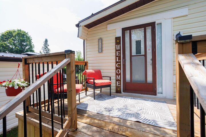 24 Circle Drive — photo 1