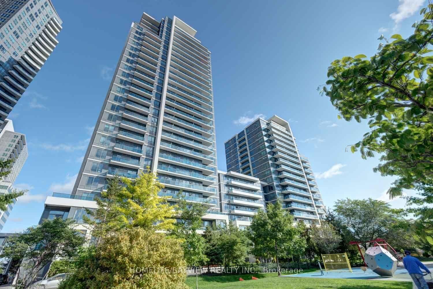 Property Photo: 7165 Yonge Street 2403 ON L3T 0C9