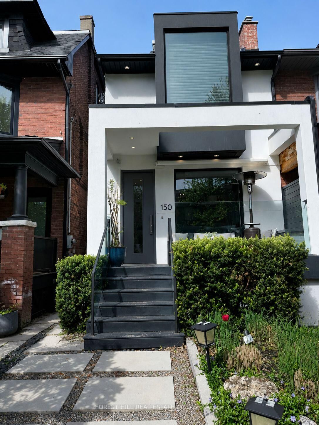 Property Photo: 150 Rushton Road ON M6G 3J1