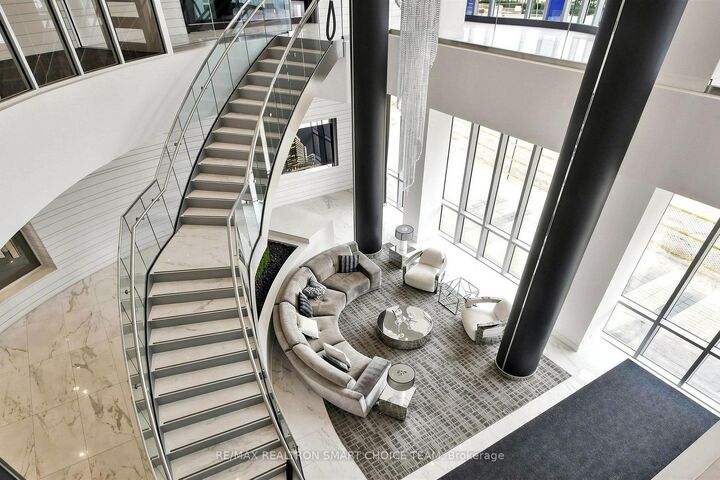 Property Photo:  9471 Yonge Street 349  ON L4C 0Z5 