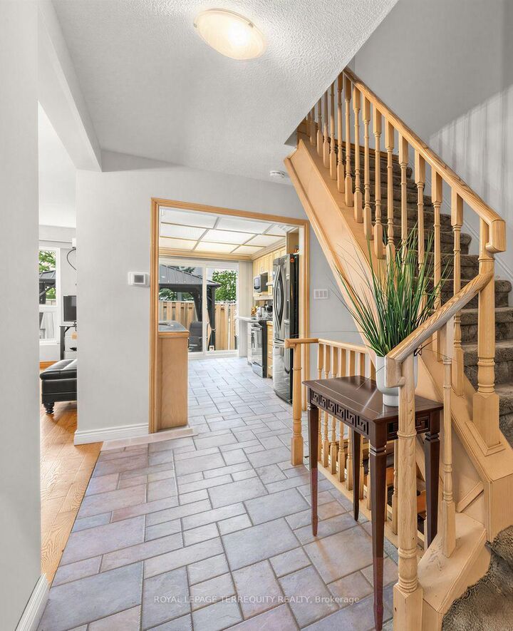 Property Photo: 1330 Trowbridge Drive 19 ON L1G 7L1