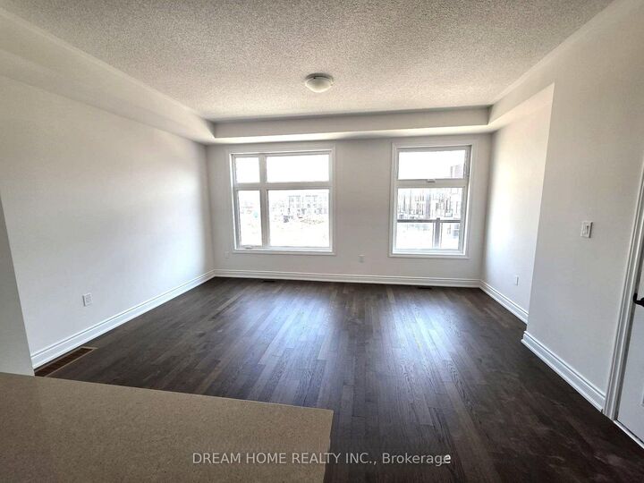 Property Photo:  1423 Courtleigh Trail  ON L6H 7Y8 