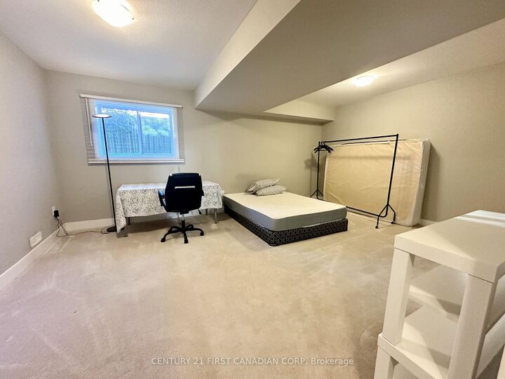 Property Photo:  1960 Dalmagary Road 181  ON N6G 0T8 