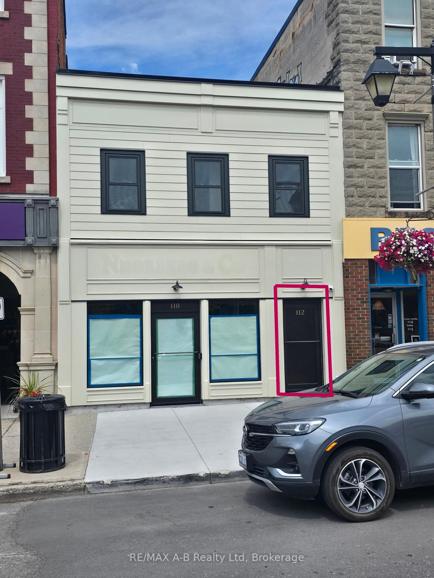 Property Photo:  112 Ontario Street 1  ON N5A 7Y4 