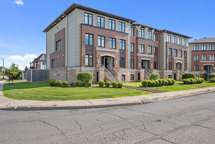 Property Photo:  2414 Esprit Drive  ON K4A 0R2 
