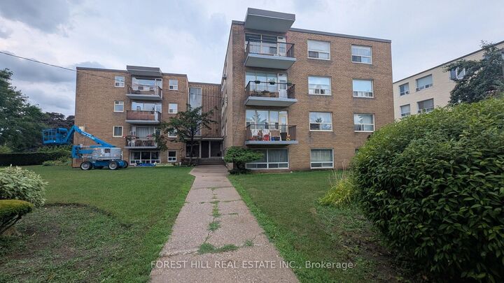 55 Neptune Drive 305 — photo 1