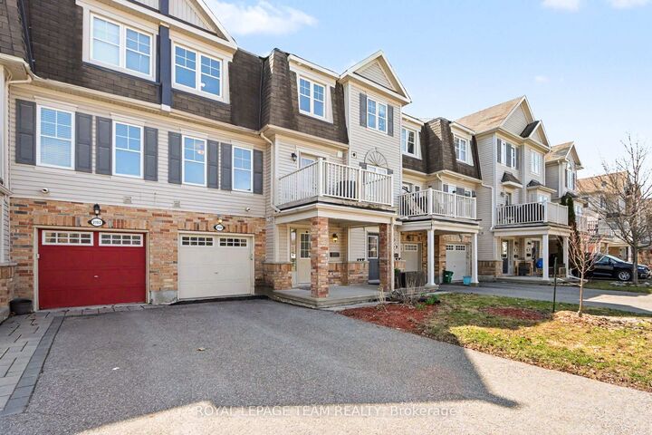 Property Photo: 2100 Madrid Avenue ON K2J 0K4