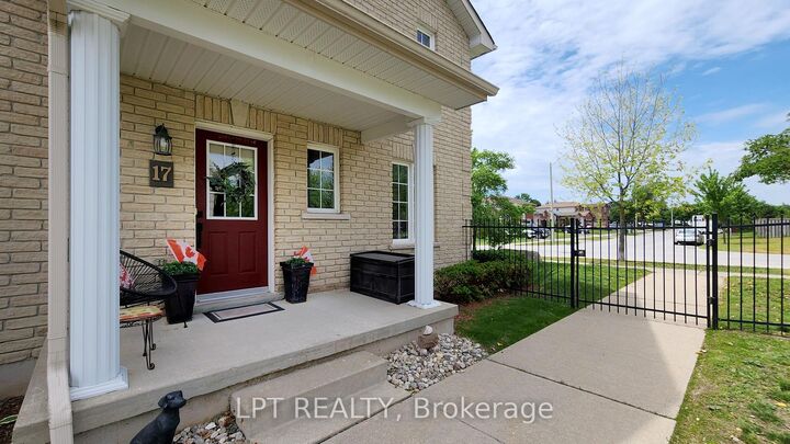 Property Photo: 17 Silver Maple Crescent ON L4N 0Y4