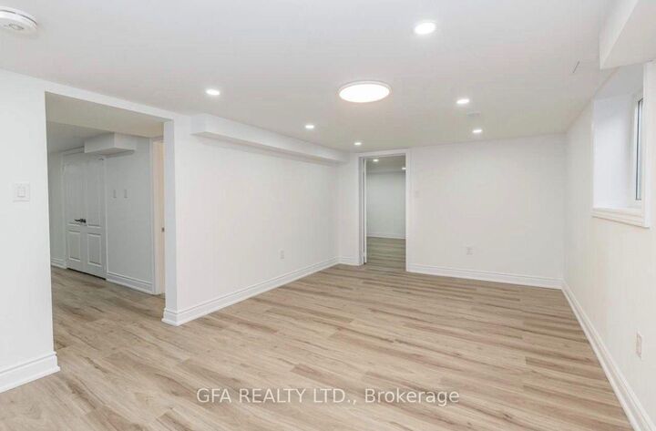 Property Photo:  9 Melville Crescent #Lower  ON L6W 2S3 