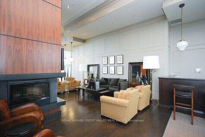 Property Photo: 388 Prince Of Wales Drive 1706 ON L5B 0A1