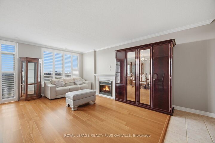 Property Photo: 1998 Ironstone Drive 601 ON L7L 7P7