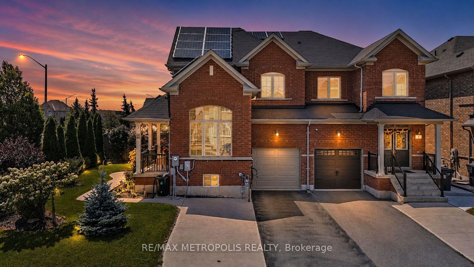 Property Photo:  2 Brentwick Drive  ON L6X 3B3 