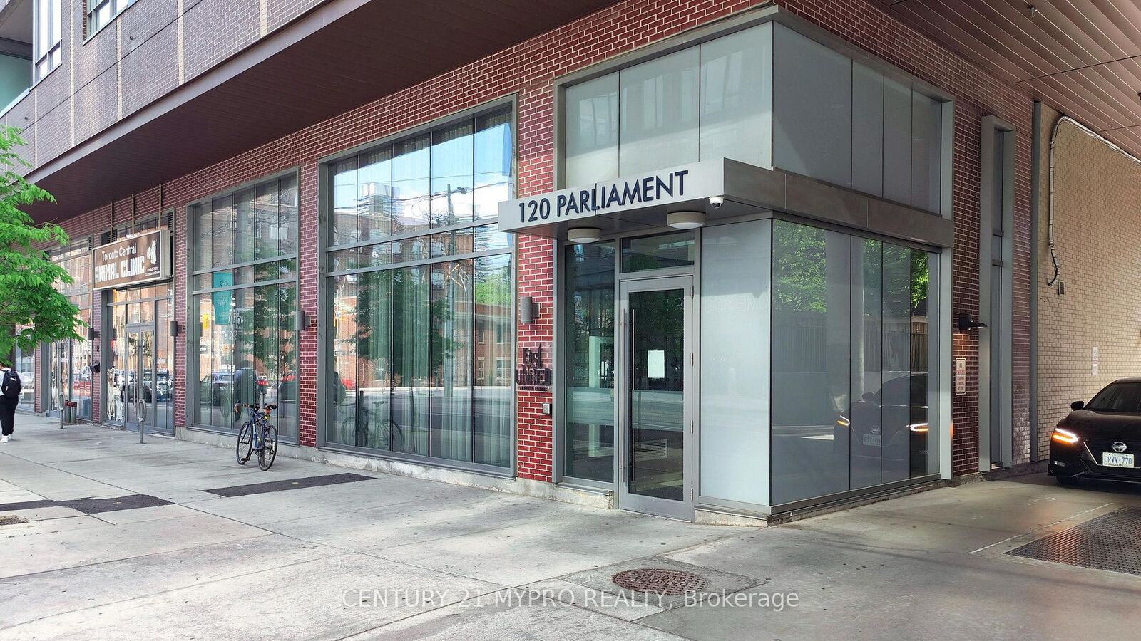 Property Photo: 120 Parliament Street 1801 ON M5A 2Y8