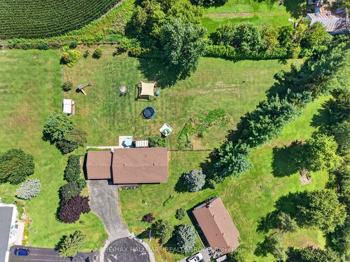 Property Photo: 117 Canyon Drive ON K0A 2H0