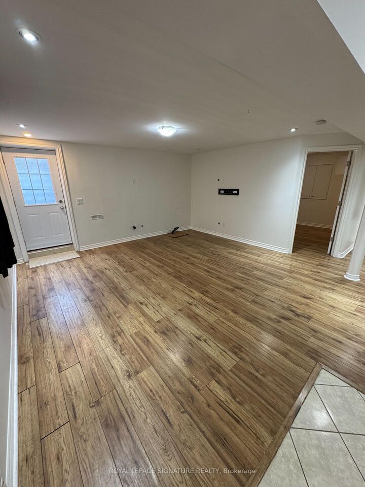 Property Photo:  301 Peregrine Way Basement-B  ON L9T 7N6 