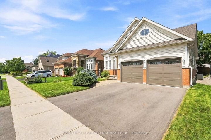 Property Photo: 291 Whitby Shores Greenway N/A ON L1N 9N6