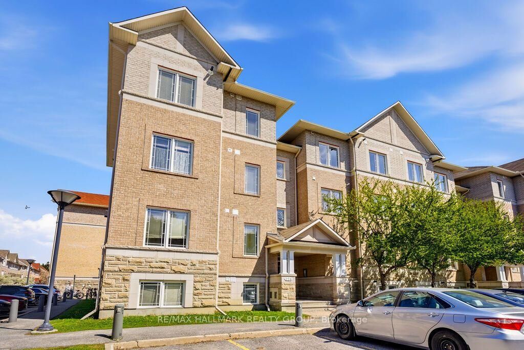 Property Photo:  224 Paseo Private 3  ON K2G 4N7 