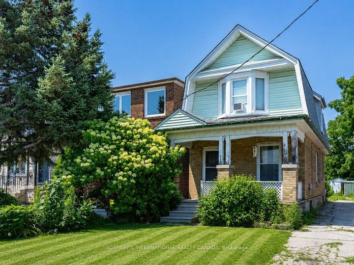 4 Marshall Boulevard — photo 1