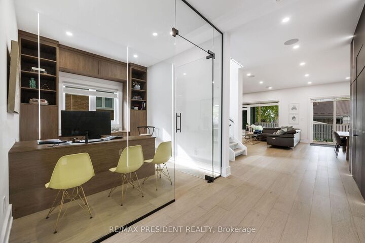 Property Photo: 1081 Ogden Avenue ON L5E 2G7