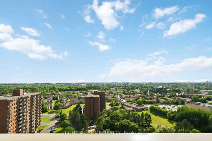 Property Photo:  2759 Carousel Crescent 911  ON K1T 2N5 