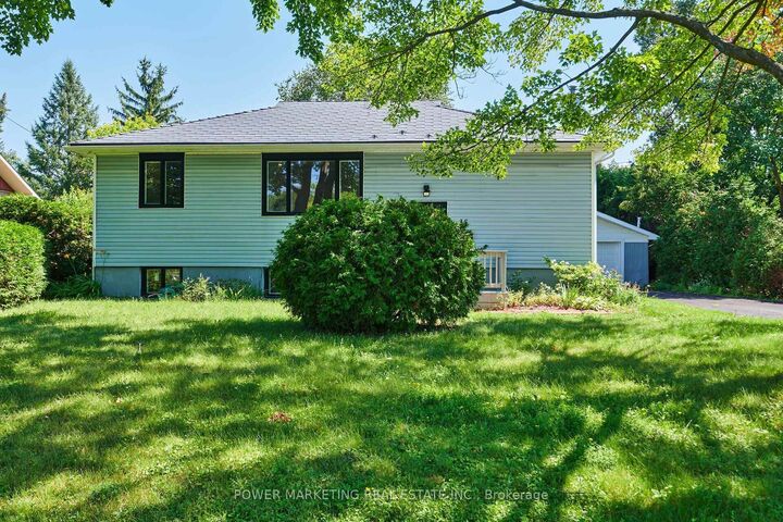 Property Photo:  35 Tauvette Street A  ON K1B 3A1 