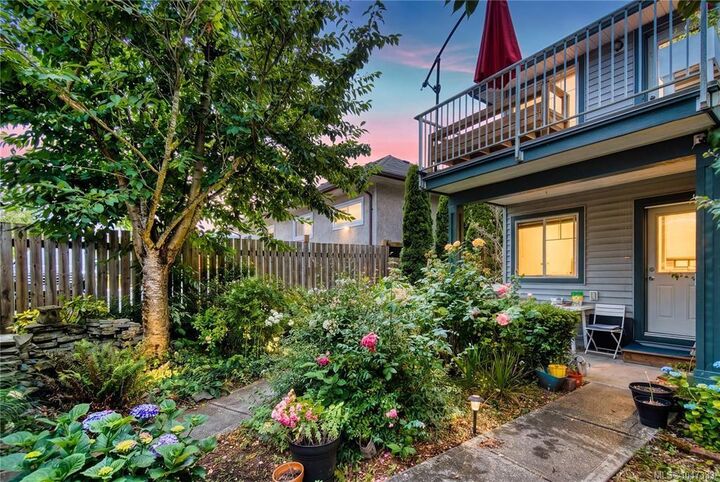Property Photo: 211 Victoria Rd #202 BC V9R 4P7