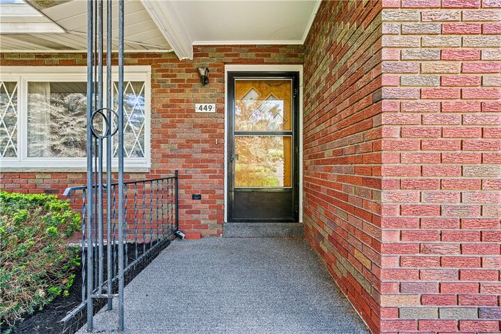 Property Photo: 449 Belrose Dr PA 15012