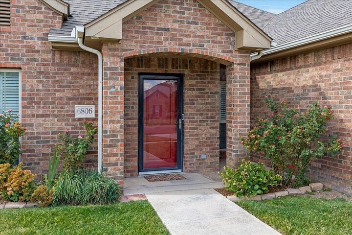 Property Photo: 6806 Nancy Ellen Street TX 79119-7021