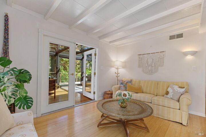 Property Photo:  140 Francis Avenue  CA 94930 