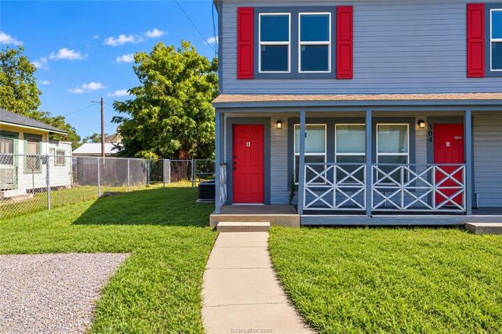 Property Photo: 304 East 22nd Street B TX 77803