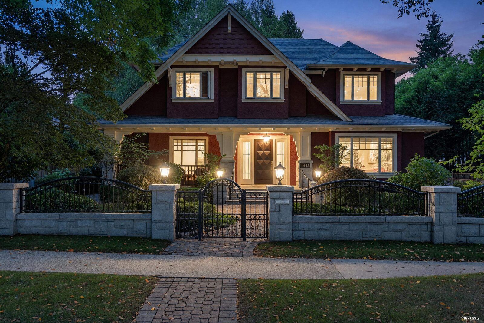 Property Photo: 1425 W 26th Avenue BC V6H 2B3